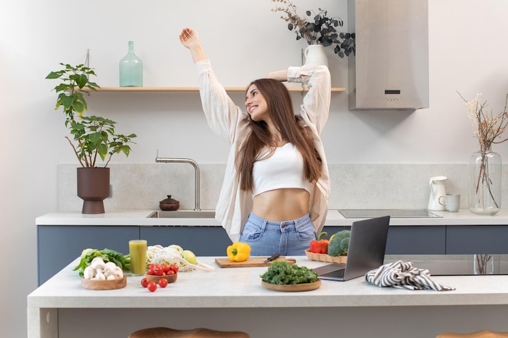 Living Good Daily: Simple Habits for a Healthier, Happier Life living good daily